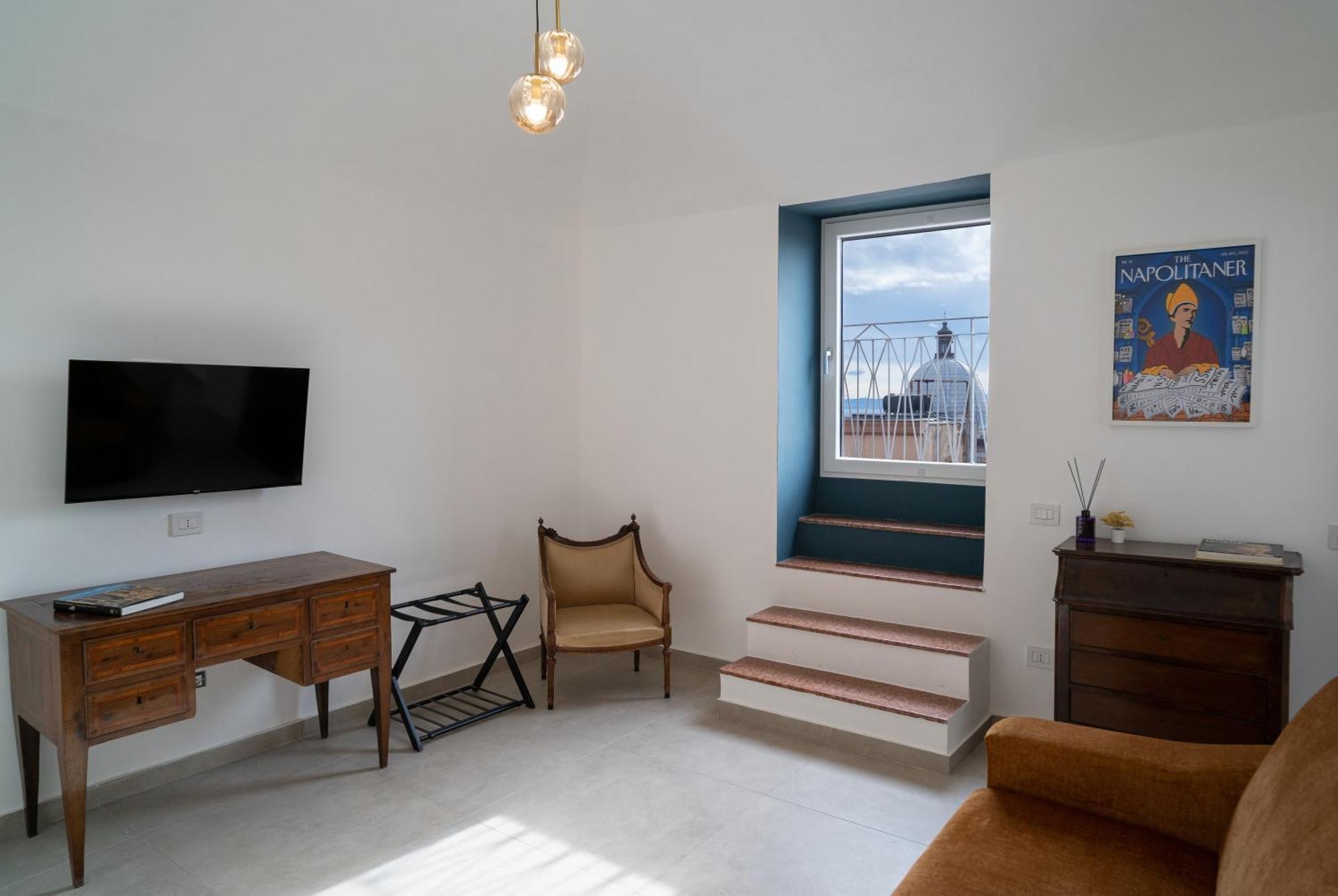 Museum Exclusive * Naples